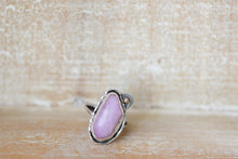Load image into Gallery viewer, Kunzite Ring