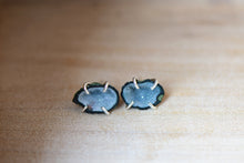 Load image into Gallery viewer, Mini Tabasco Geode Studs